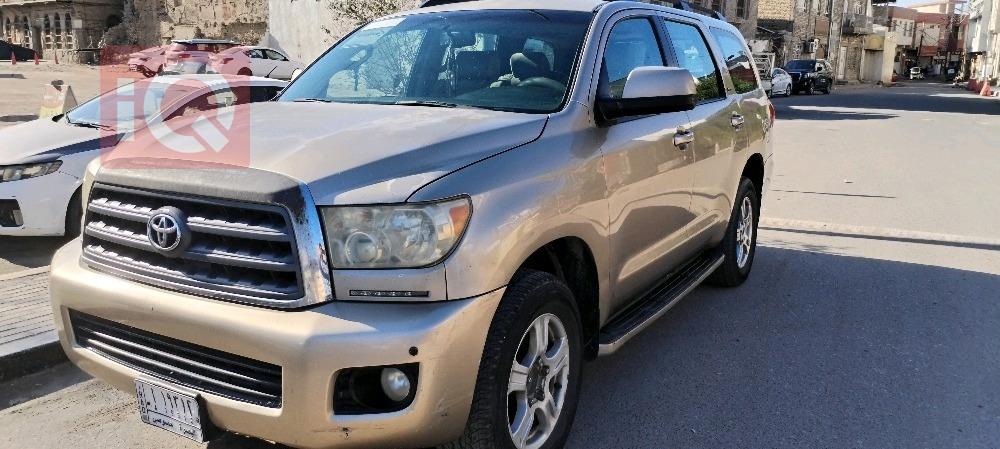 Toyota Sequoia